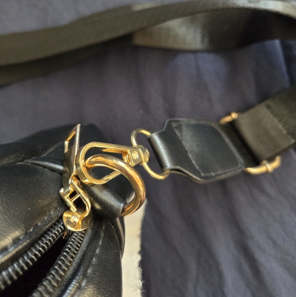 Black and Cream Sherpa Crossbody Bag - Picture 3 of 6